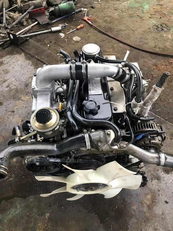 Merek kedua tangan mesin diesel QD32 Nissan Kondisi baik untuk truk