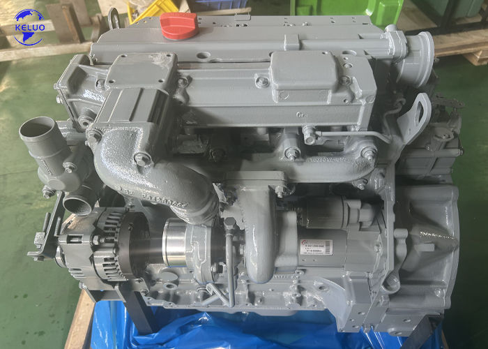 Mesin baru BF4M2012C / BF4M2012 98kW, 2100 rpm untuk gulung jalan bergetar.
