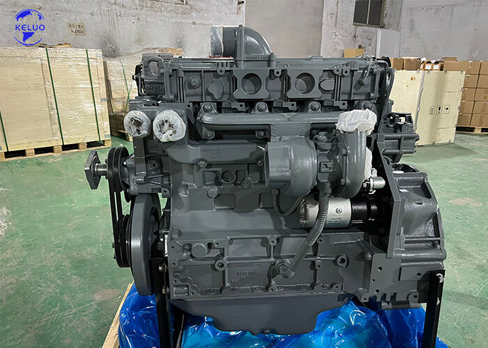 Deutz BF4M1013EC/FC mesin diesel 4-tak yang didinginkan air (seri 1013) untuk konstruksi, set generator, dan industri kelautan.
